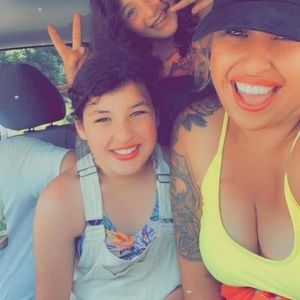 Meet your Posher, Alicia